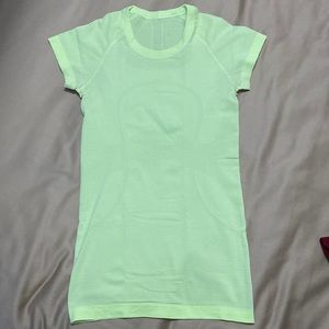 Lululemon Swiftly Tech Short Sleeve Shirt